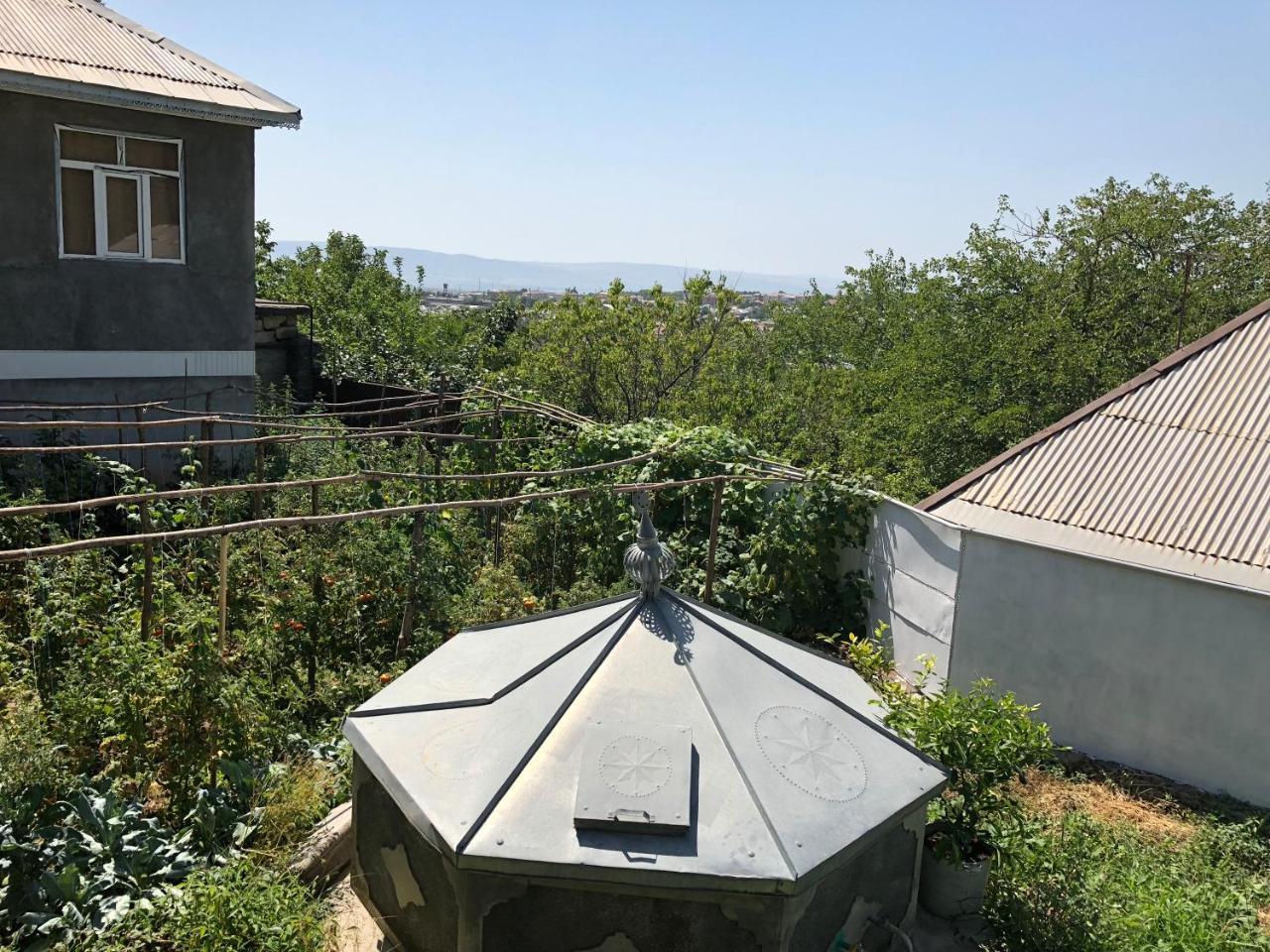 Shaki Host House Bed & Breakfast Sheki Exterior photo
